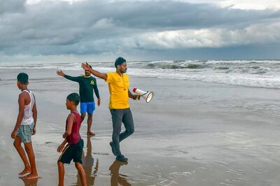 Cyclone Dana Threatens Puri's Peak Season: Tourists Asked to Leave Odisha Town, Cancel Bookings For Next 4 Days