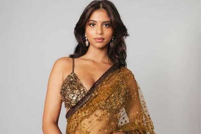 Suhana Khan Borrows Mom Gauri Khan's Rs 3 Lakh Tote Bag For KKR-RCB Match