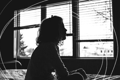 7 Signs of Loneliness: Unveiling the Silent Struggle Impacting Lives