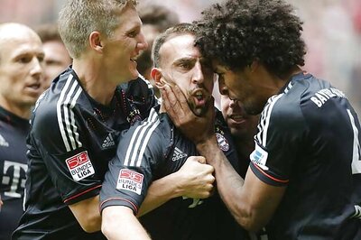 Bayern launch Bundesliga title race as favourites