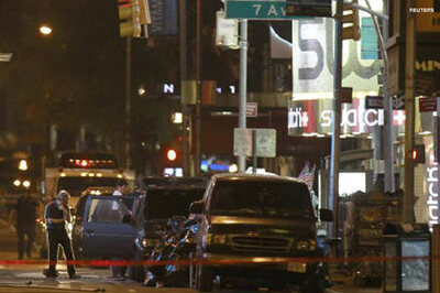 New York Police investigate suspicious car