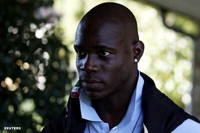 Balotelli vows to behave at Euro 2012