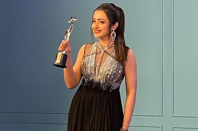 Trisha Makes Hearts Swoon With Her Ravishing Black Dress At SIIMA 2023