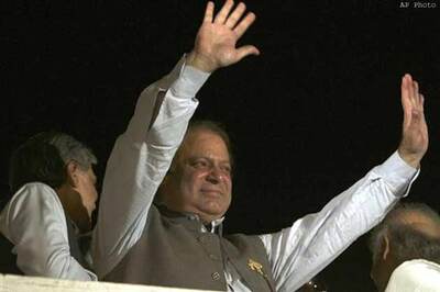 Pak: Nawaz Sharif vows to fulfill all poll promises