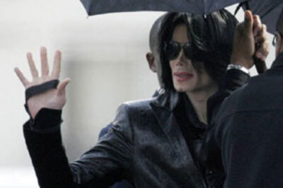 Michael Jackson in Britain for comeback tour
