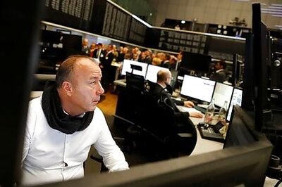 Global Markets: Dollar gains, stock rally ebbs after labor report