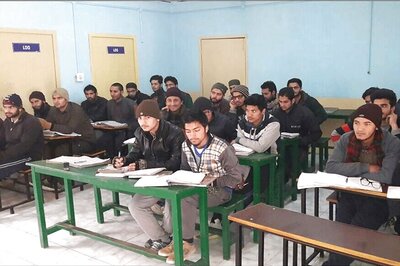 Army's Kashmir Super 40 for IIT Strikes Big, 26 Boys And 2 Girls Crack Exam