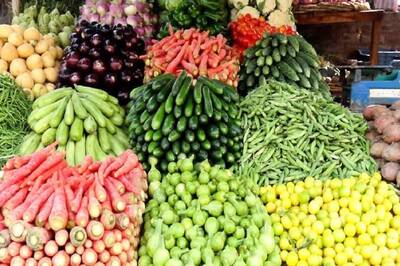 Tomatoes In Delhi Reach Rs 80/Kg, Lemon At Rs 250; Know Why Vegetable Prices On Rise