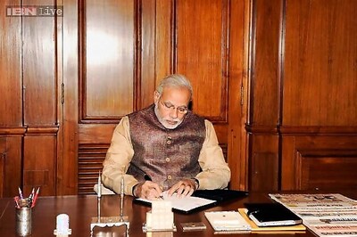 PMO India Facebook page gets over million 'likes' in four days