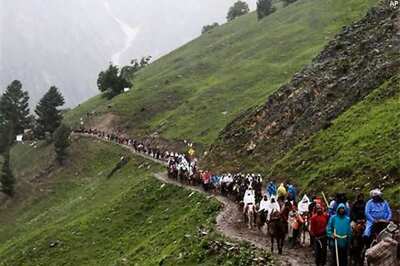 Smallest batch of 303 pilgrims leaves for Amarnath