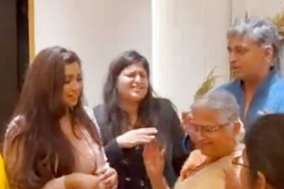 'Sudha Murthy is a Vibe' in This Video as She Dances With Singer Shreya Ghoshal At An Infosys Event
