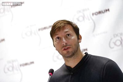 Swimming great Ian Thorpe found disoriented on the street