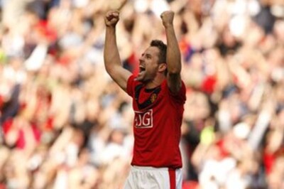 Owen settles epic derby, Chelsea see off Spurs