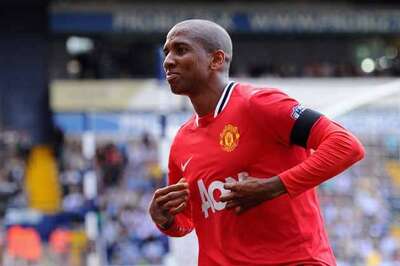 Ankle injury rules out United's Young for two weeks