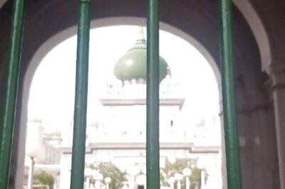 Famous 'Dewa Shareef' Shrine in UP Closes Till March 31 Due to Coronavirus