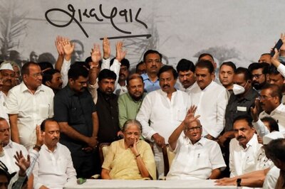 Opinion | Why Sharad Pawar Resigned as Chief of the Party He Had Formed in 1999