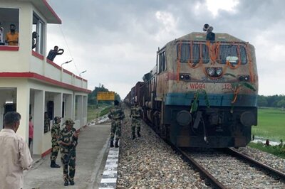 Haldibari-Chilahati Link: First Goods Train from India to Bangladesh Reaches Neighbour With Stone Chips