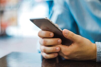 High-Speed 4G Mobile Internet Services Restored in J&K After 18 Months