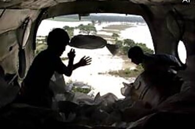 35 die in Orissa flood, Centre allots Rs 500 cr aid