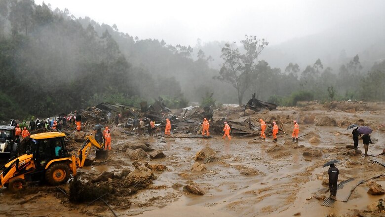 Tamil Nadu Heirs of Those Killed in Kerala Landslide Will Get Rs 3 Lakh, Announces CM