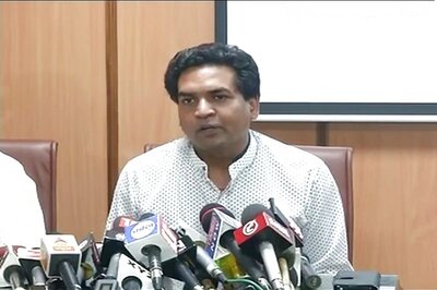 Aam Aadmi Party Live: Arvind Kejriwal Tweeting Fake Videos, Says Kapil Mishra