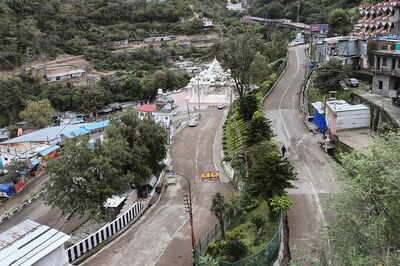 Vaishno Devi Pilgrimage to Resume from Tomorrow After 5 Months of Suspension, Caps Placed on Footfall