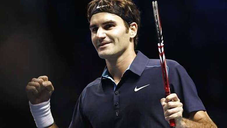 Federer, Murray in action as heat rises in Melbourne