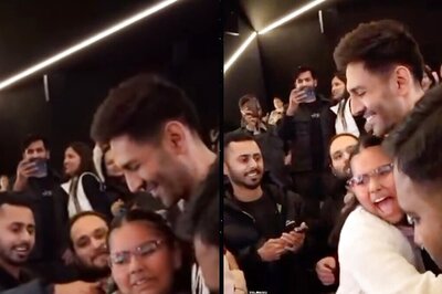 Kartik Aaryan's Hug To Young Girl Is Too Cute To Miss