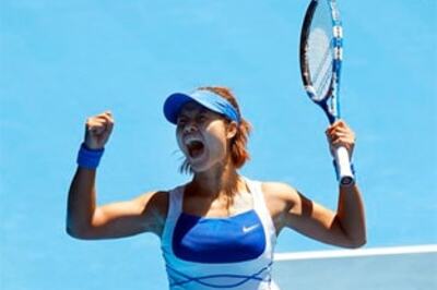 Li knocks Venus out, faces Serena in Aus Open semis