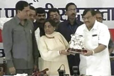 UP state diary: The art of Akhilesh Das' chamchagiri