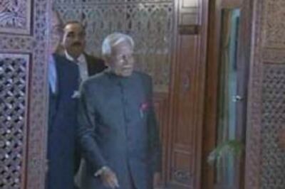 Sonia picks new team at CWC meet