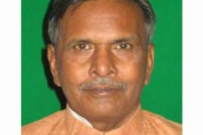 Mulayam's man quits, forms new party