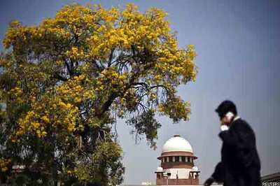 Larger bench of SC to hear pleas of death row convicts