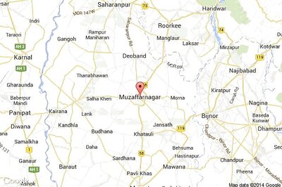 Muzaffarnagar riots: 250 persons pelt stones to protest gangrape accused's arrest, booked