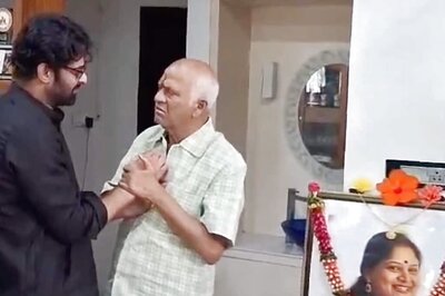 Prabhas Consoles Grieving Rajendra Prasad After Daughter Gayathri's Tragic Death at 38 | Watch