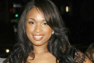 Dreamgirl Hudson is Avon spokesperson