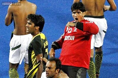 Pakistan jolted before Champions Trophy hockey final, two players suspended