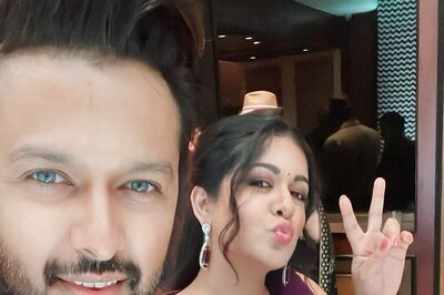 Inside Drishyam 2 Actress Ishita Dutta And Husband Vatsal Sheth's Brunch Date