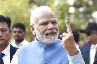 Greeting Gujaratis to Standing in Queue: A Glimpse of 'Modest' Modi Voting in Final Phase of State Polls