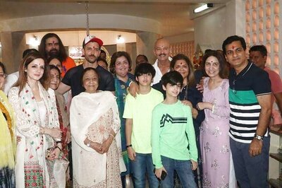 Hrithik Roshan Visits Shiv Temple on Mahashivratri with Sussanne Khan and Family, See Pics
