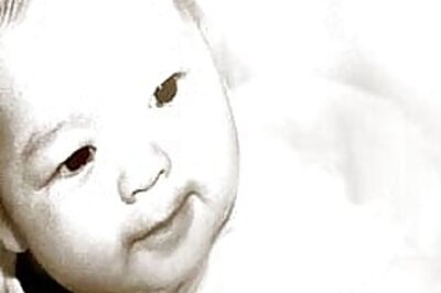 Nanny drugs baby, rents him to beggars: newspaper