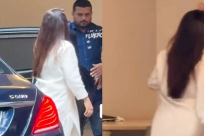 Rani Mukerji Spotted Visiting Farah Khan's Home To Pay Last Respects To Menaka Irani; Watch