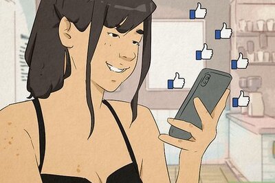 How to Subtly Flirt with a Guy Online