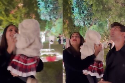 Bipasha Basu, Karan Singh Grover Enjoy Christmas Vibes With Their Daughter Devi, Shares Cute Video; Watch