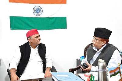 UP Bypolls: BJP, SP Accuse Each Other of Stopping People from Voting, Polling Sluggish in Rampur