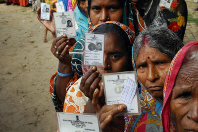 Women power pushes up Bihar poll turnout