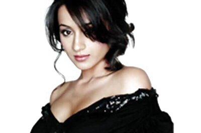 Actress Trisha backs out from 'Sir Vostara'