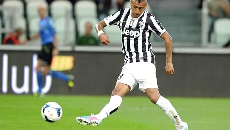 Chilean midfielder Vidal confident of World Cup qualifier win