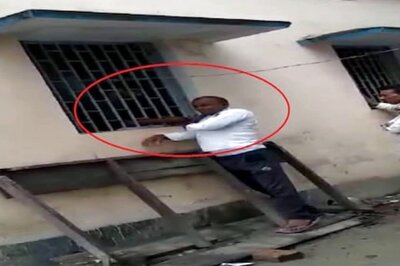 Viral Video: Bihar Man Dodges Crowd, Gets Covid-19 Jab Through Window