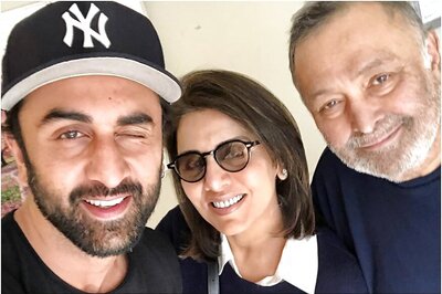 Here's How Ranbir Kapoor Reacted When He First Learnt About Rishi Kapoor's Cancer